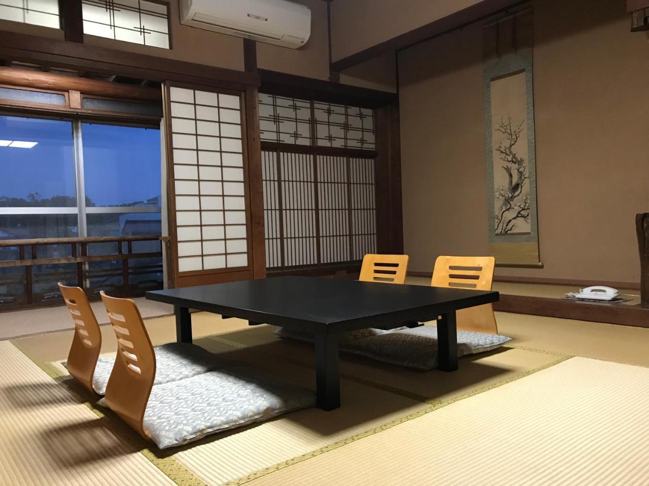 Katsuzakikan Tsubata Екстериор снимка